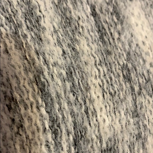 Mossimo Gray Soft Fuzzy Long Sleeve Sweater Top - Picture 3 of 8